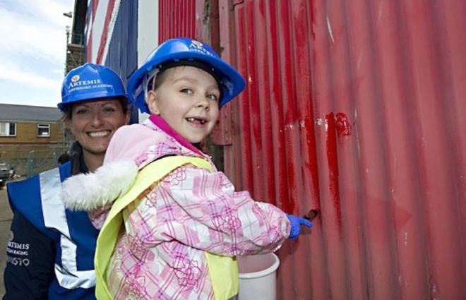 Pupils from Holy Cross Primary school came to make their mark on the doors © Lloyd Images http://lloydimagesgallery.photoshelter.com/